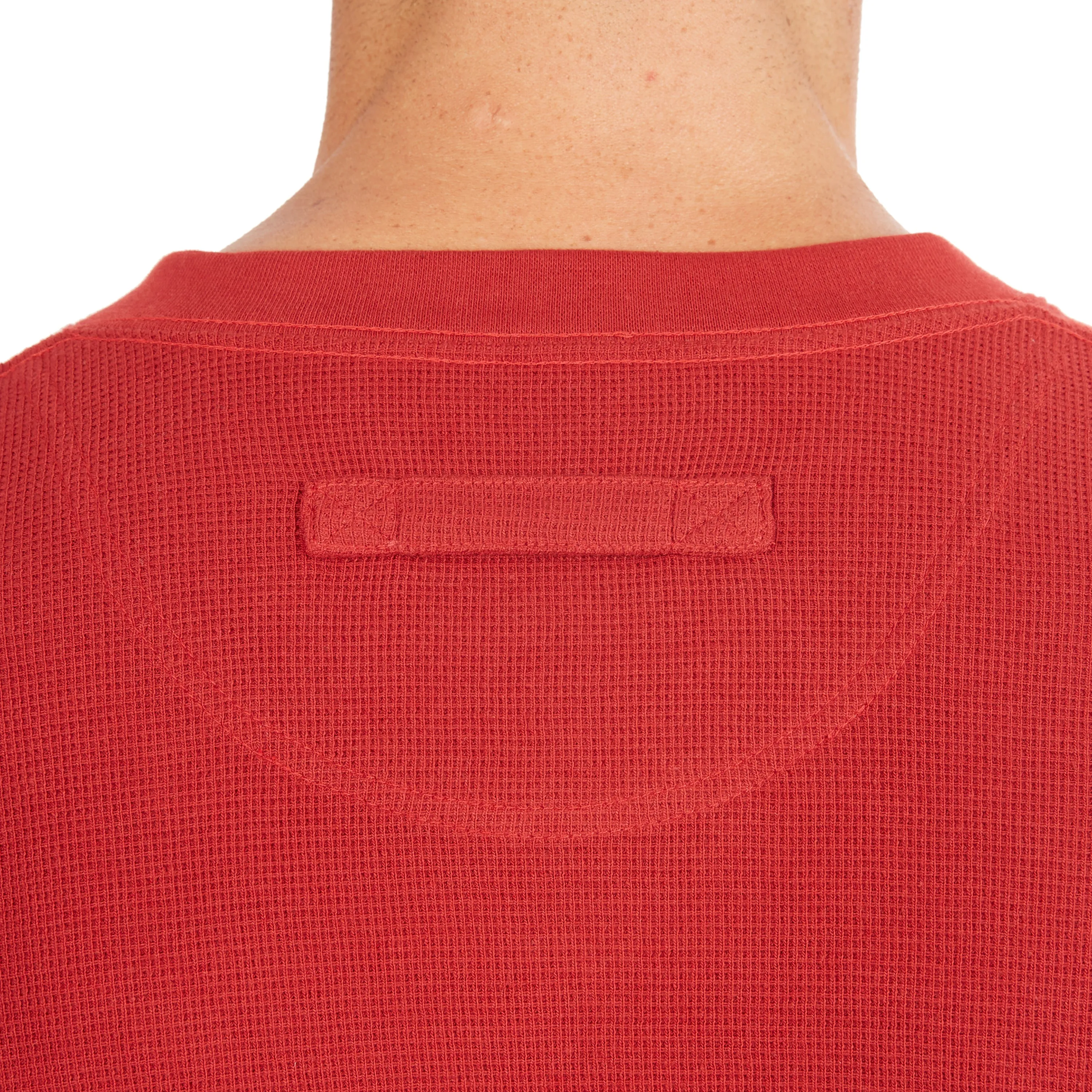 EXTENDED TAIL MINI-THERMAL KNIT HENLEY PULLOVER WITH GUSSET