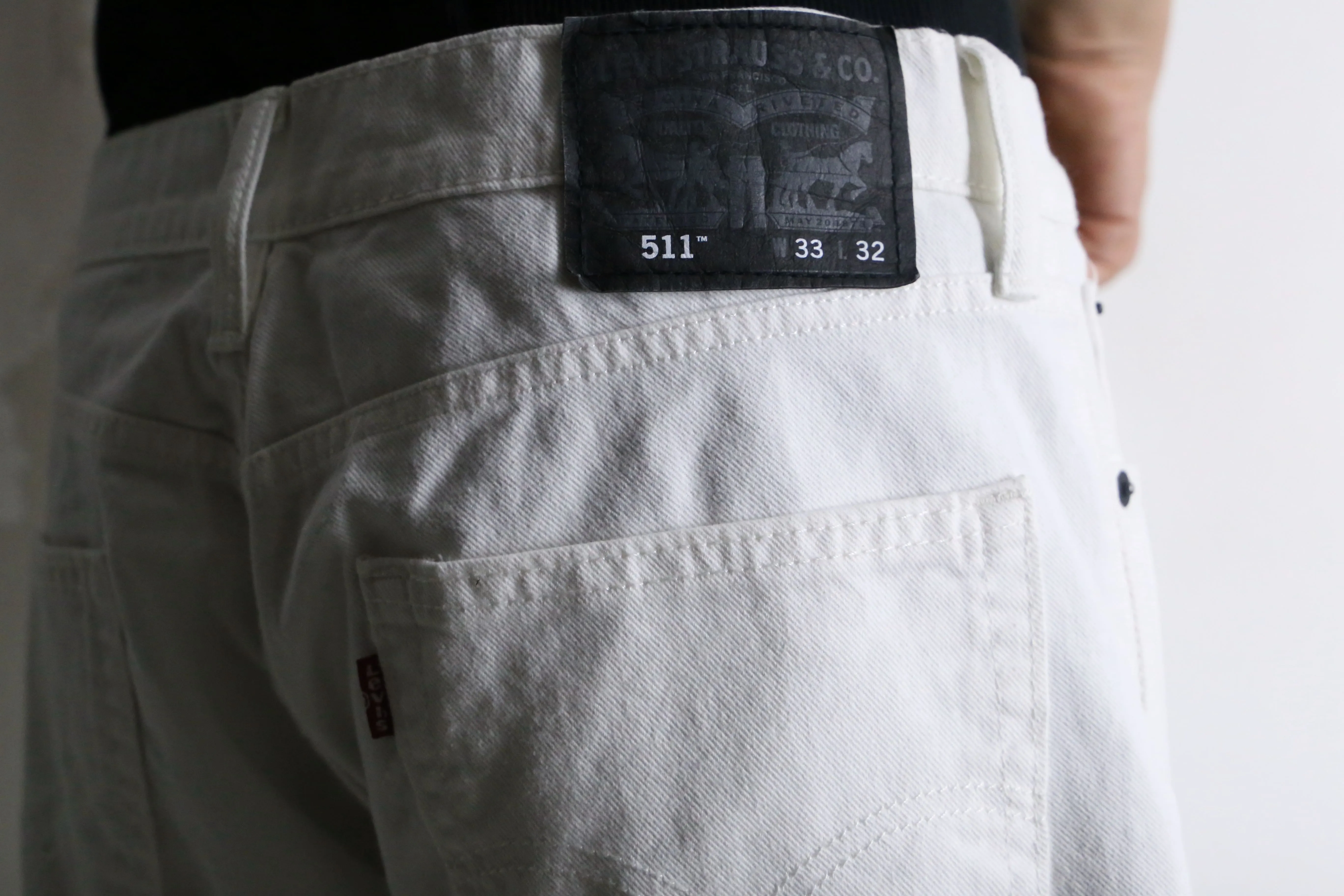 "Re:make" denim design patch white flare denim pants